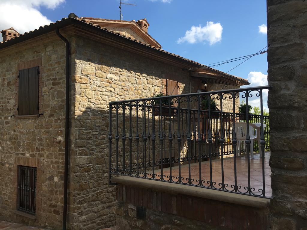 Appartamenti E Camere Il Poggio Di D'Angeli Lidia Auditore Exterior photo